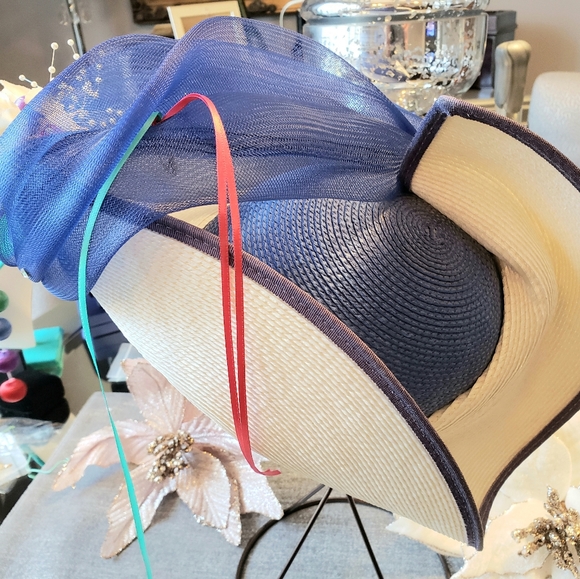 Creations For Essence Derby Hat - Picture 4 of 8